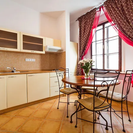 Krumlov Apartman *